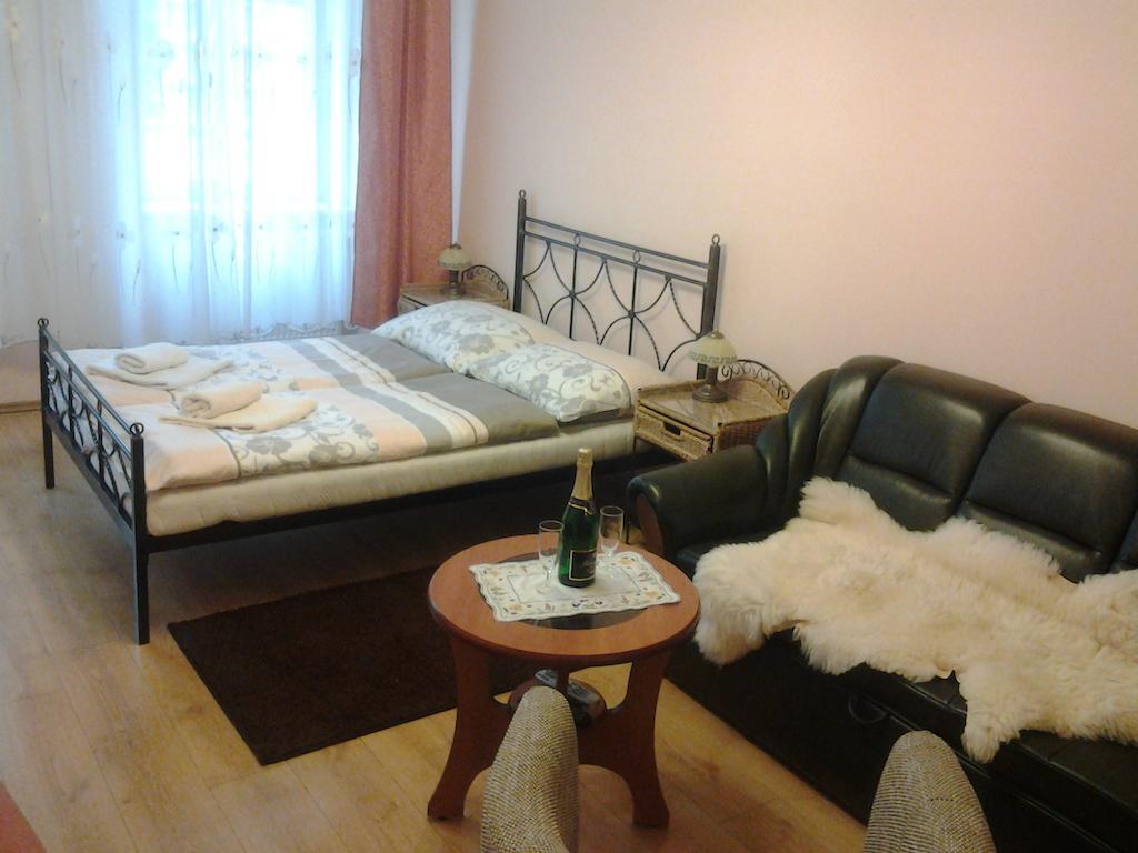 Apartmán U Tří jehňátek Karlovy Vary Exteriér fotografie